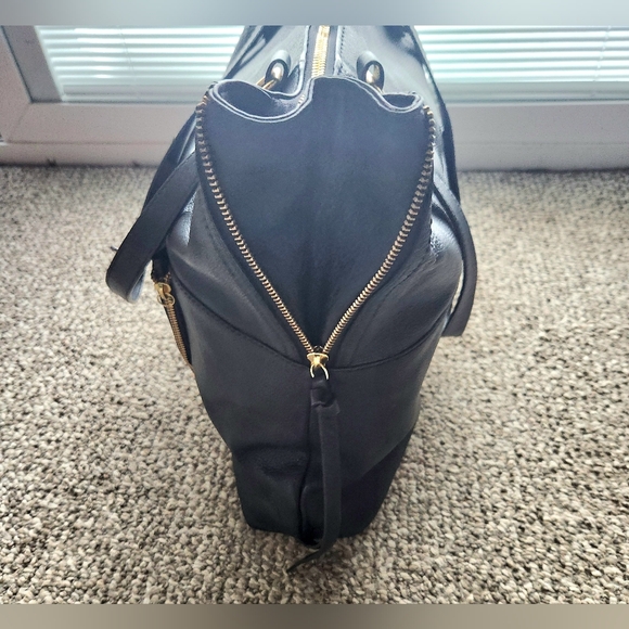 Kooba Everette Shoulder Tote Bag Black Slouchy Soft Pebbled Leather Expandable - Picture 8 of 15